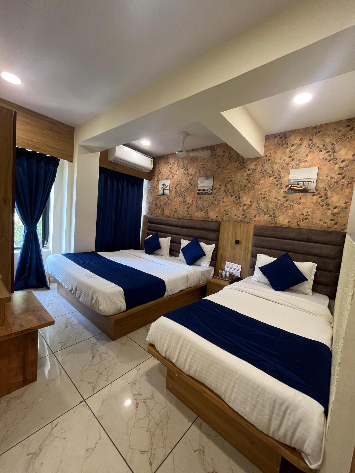 Hotel Mahaveer Ahmedabad